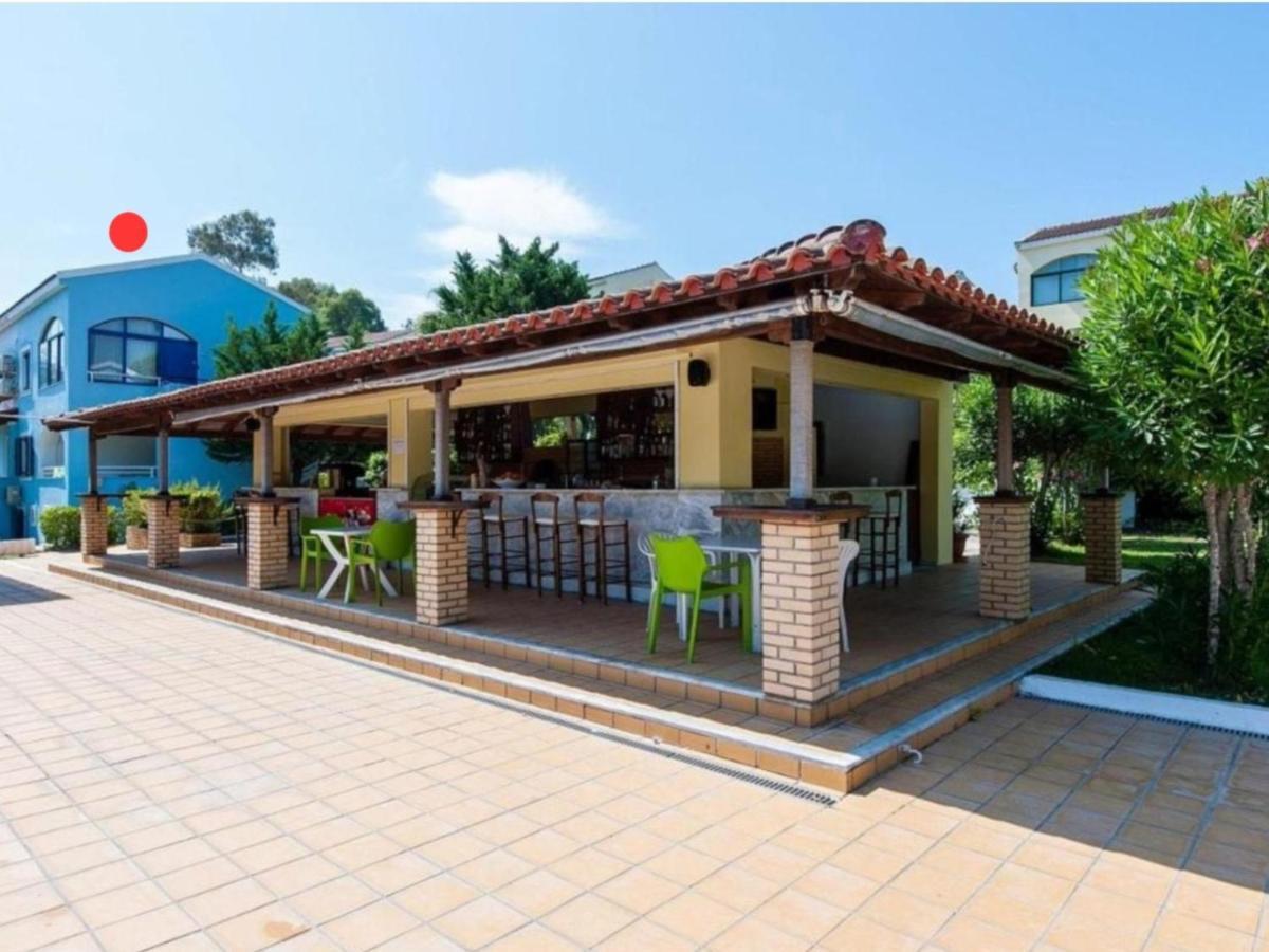 Govino Bay Luxury Beach Loft Apartment Danilia Exterior foto